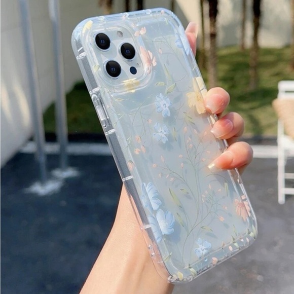 ⚠️Clearance🌟iPhone 12/Pro/Pro Max Floral Phone Case - Picture 3 of 3